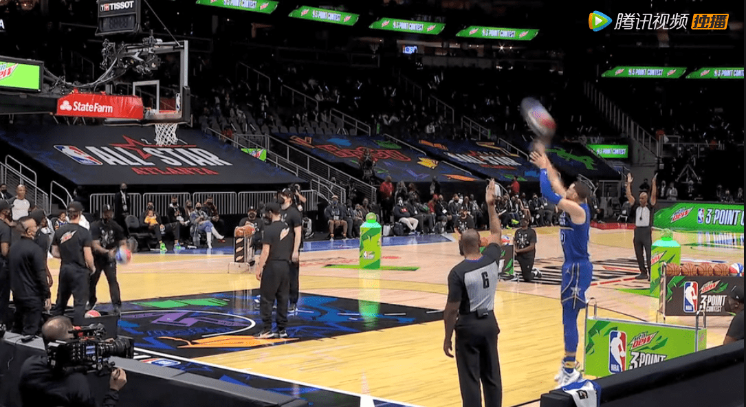 里昂发布备战花絮;冲刺阶段绝杀压哨;全明星赛任务艰巨;团队化学反应显著 里昂发布备战花絮;冲刺阶段绝杀压哨;全明星赛任务艰巨;团队化学反应显著